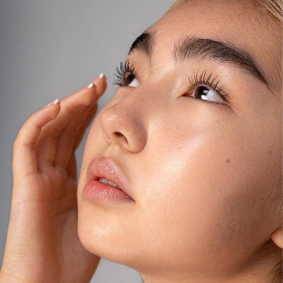 Straight Up™ Volumizing Peptide Mascara (Various Sizes)